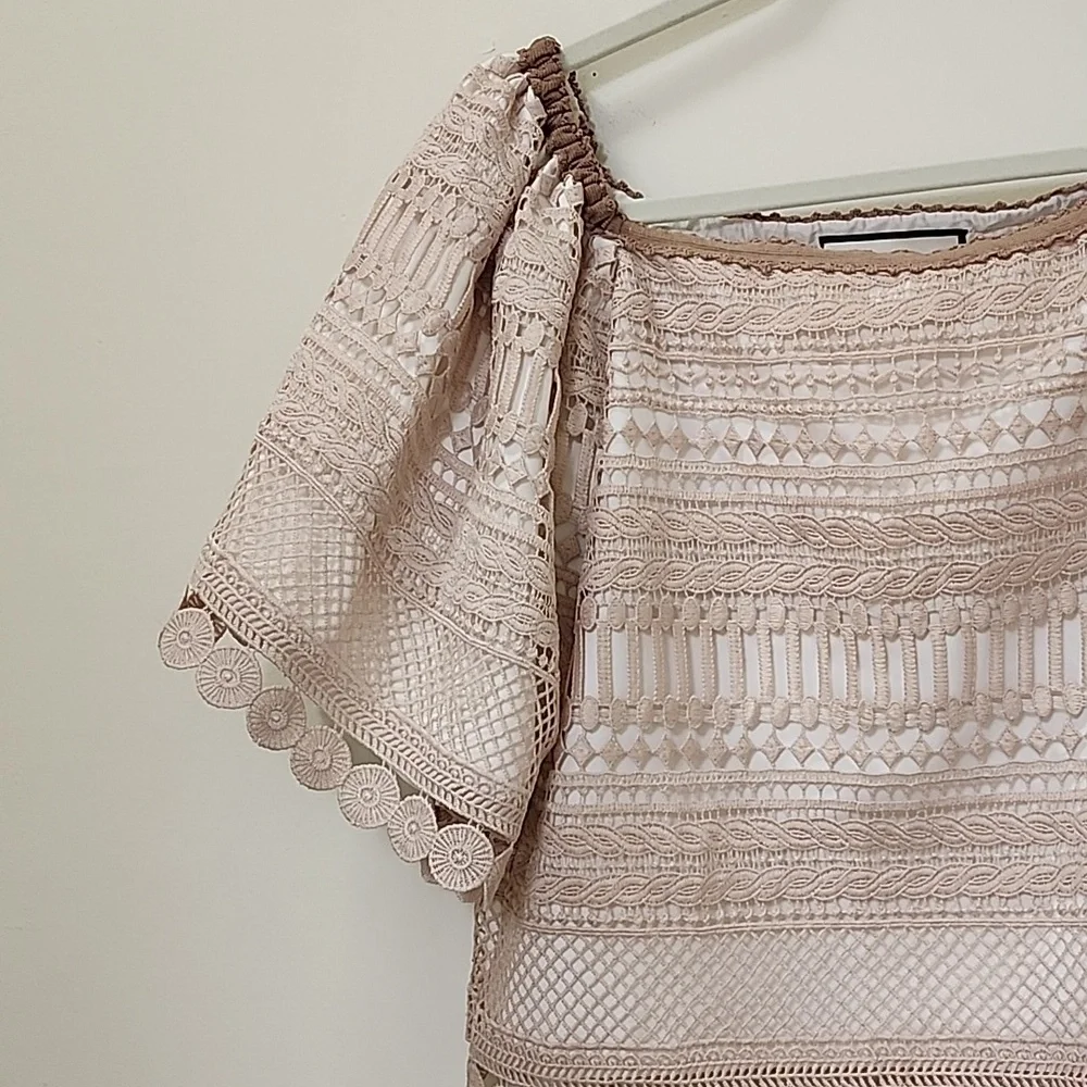 Alexis Women's  Beige Finn Off Shoulder Lace Top Small Whimsy - Picture 7 of 17